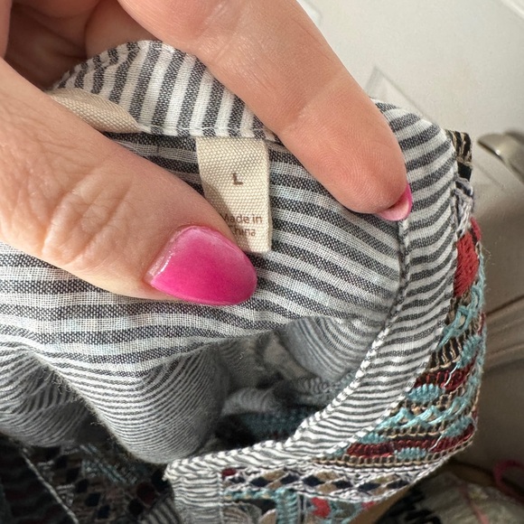 SOFT SURROUNDINGS Havana Grey Stripe Sheer Embroidered Tunic Top Size L - Picture 6 of 11